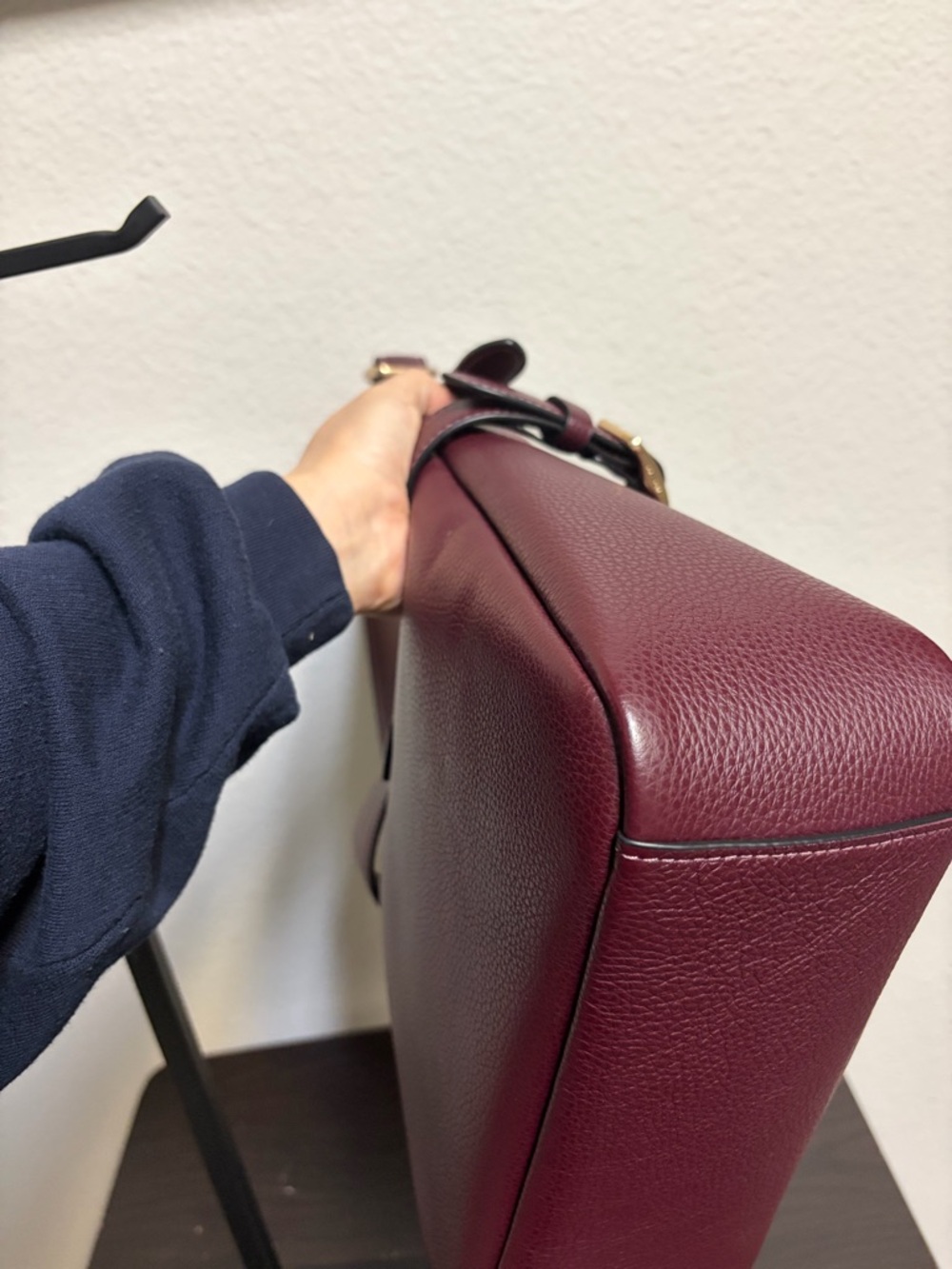 Coach Hadley Convertible Crossbody / Shoulder Bag in Burgundy/Merlot - Picture 12 of 15
